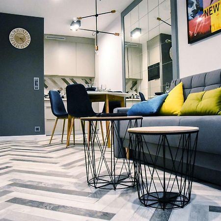 Your Private 5-Star Home In Katowice # 5-Minute Walk To Spodek, 10 Minutes To City Center Buitenkant foto